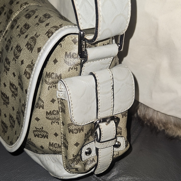 MCM Croc Trim Shoulder Bag And Wallet Set - Picture 5 of 14